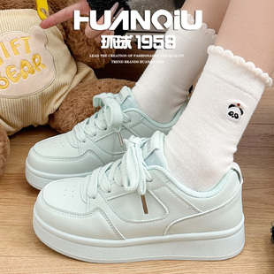 环球薄荷曼波超火板鞋女2026新款春季鞋子女ins潮百搭小众休闲鞋