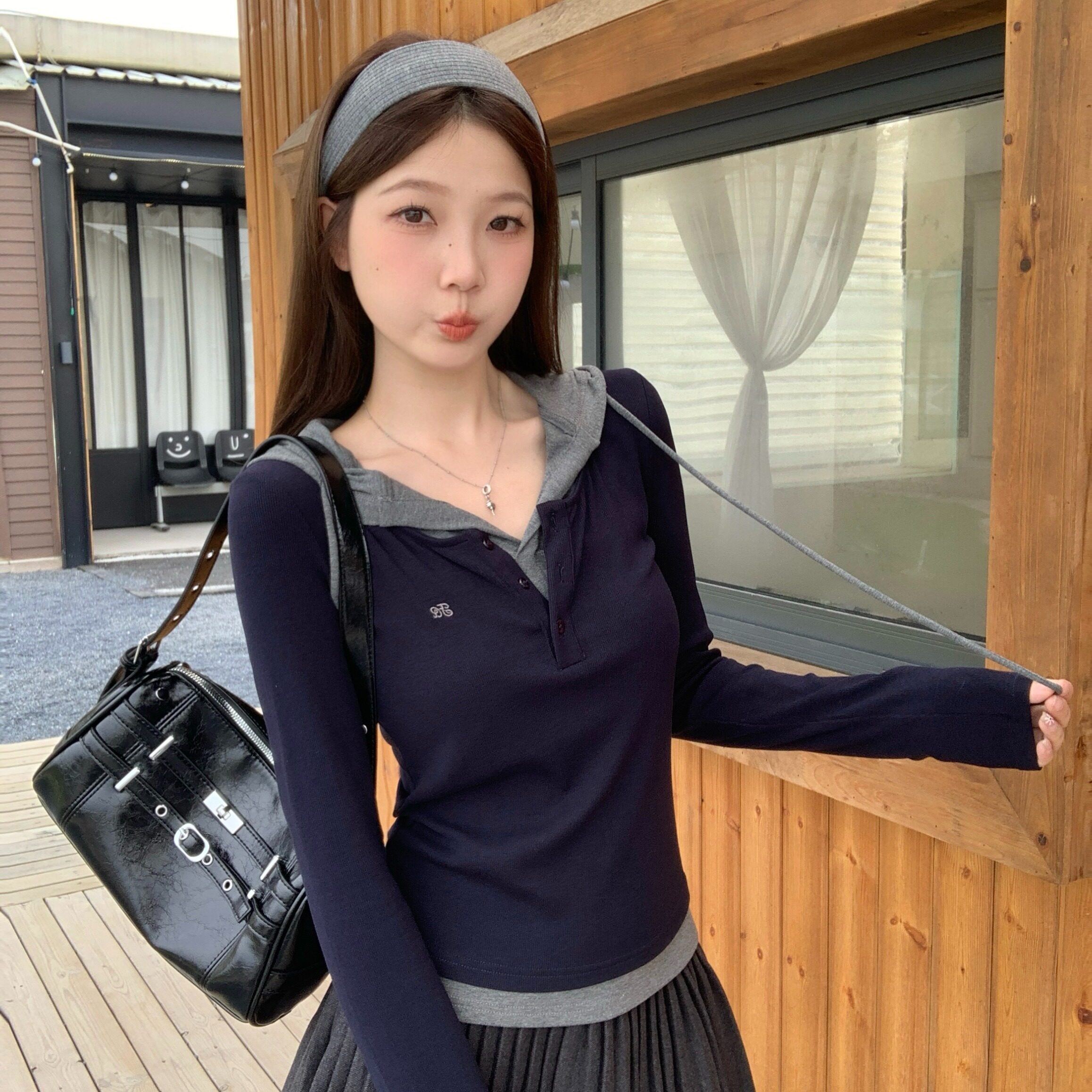 大码胖妹妹美式复古撞色拼接连帽长袖T恤修身显瘦百搭上衣