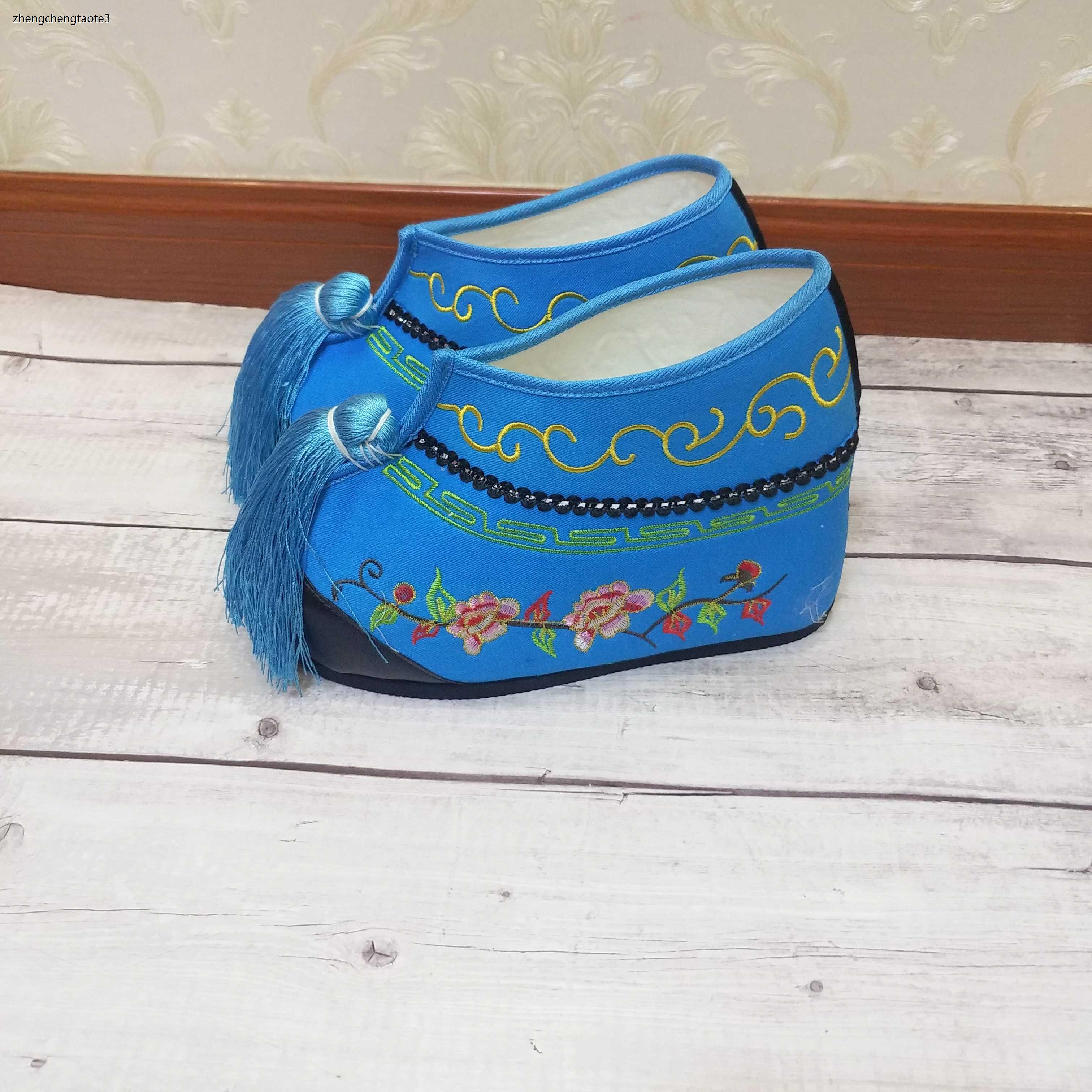 戏曲彩鞋女内增高秀禾鞋