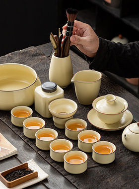 2025新款黄色轻奢风汝窑茶具套装家用陶瓷功夫茶壶盖碗泡茶礼品