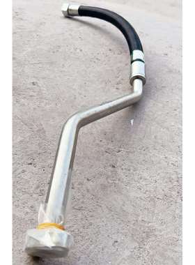 山推推土机SD22F增压器回油管4914213