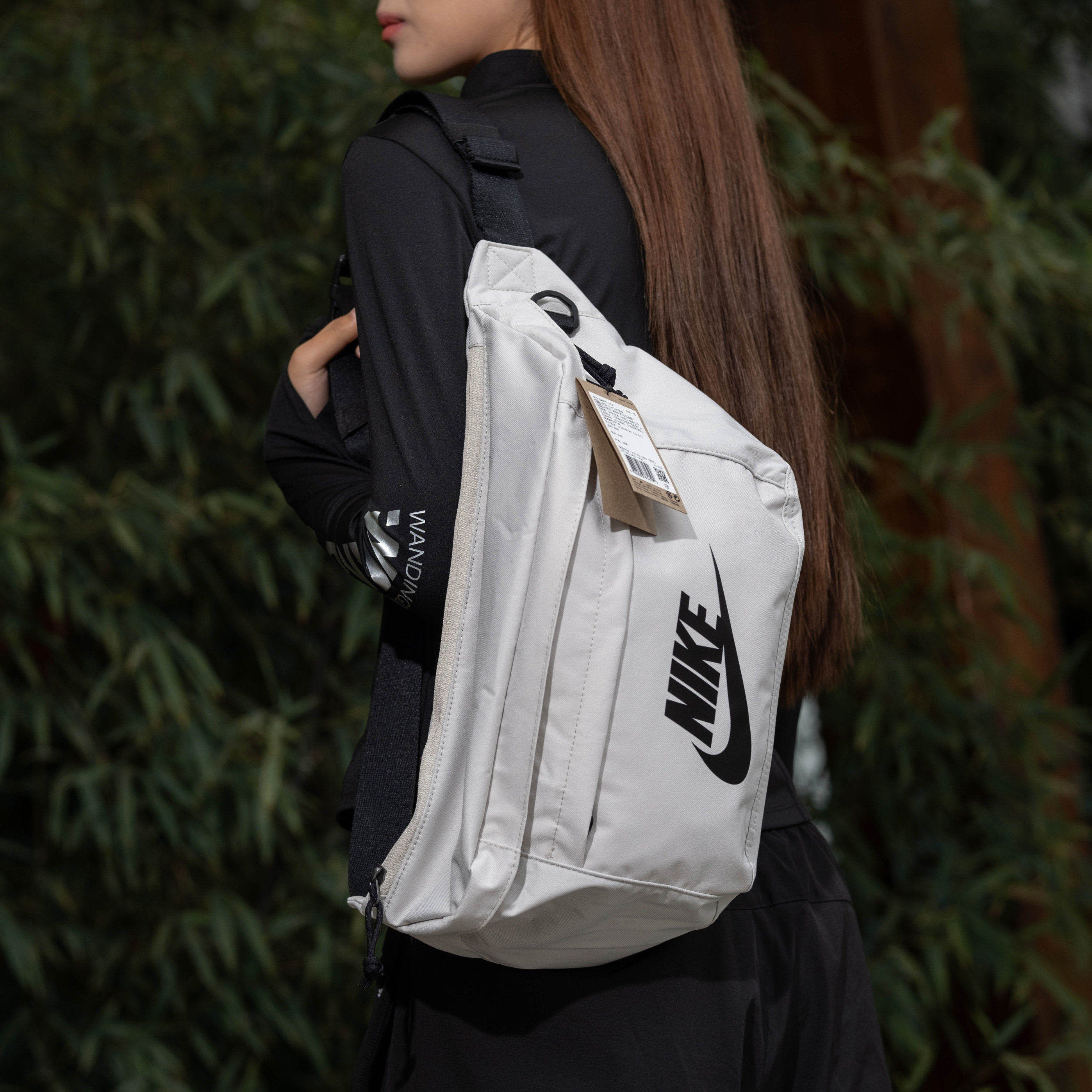 NIKE耐克斜挎包男女运动单肩包王一博同款大容量腰包胸包吊牌齐全