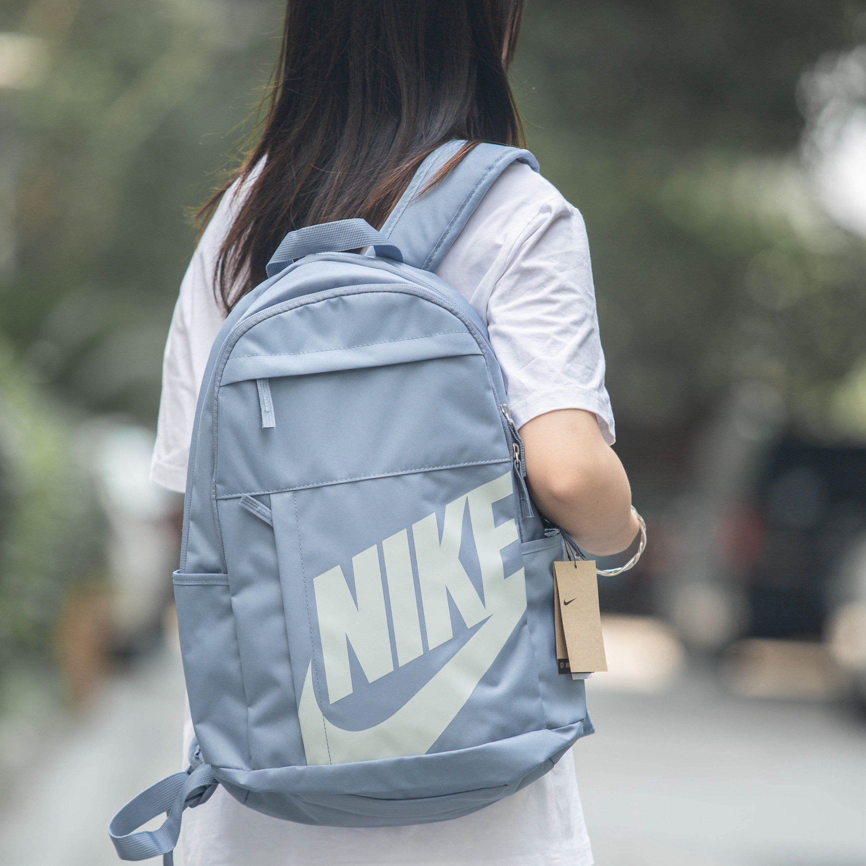 大容量轻便DD0559-494双肩包NIKE