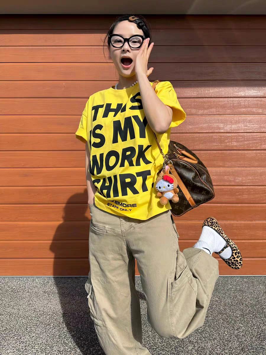 国潮美式正肩短袖女夏季字母印花宽松显瘦t恤多巴胺黄色圆领上衣