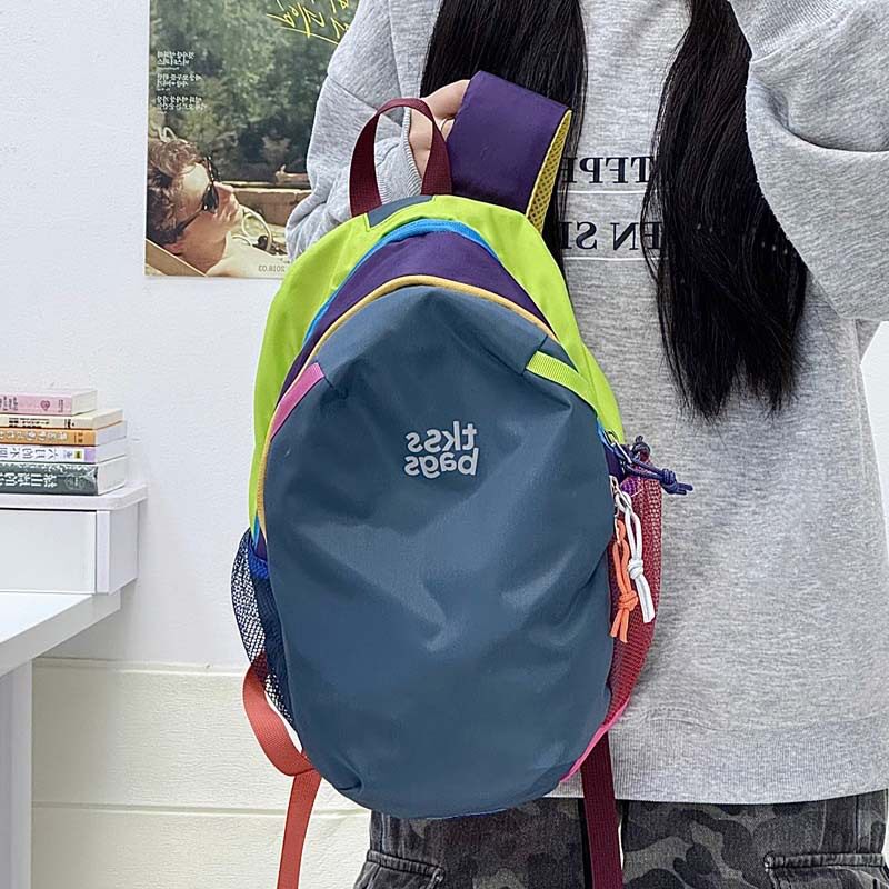 多巴胺运动双肩包女2026新款通勤休闲旅行轻便背包大容量学生书包