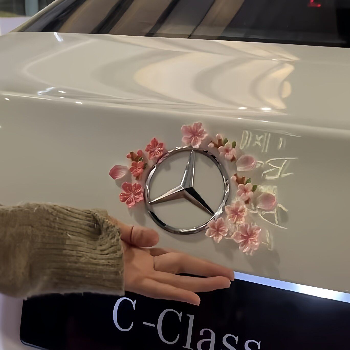 【一路生花】桃花车贴适用于奔驰c260l车标贴立体装饰贴车尾摆件