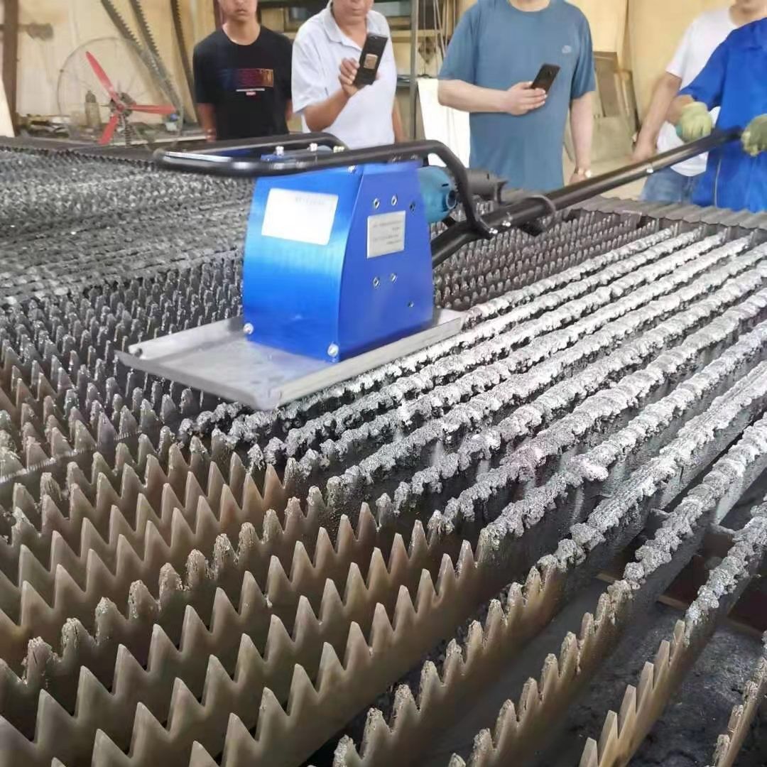 小型便携式手动除渣机激光等离子切割机除渣设备剑栅工作台清理机