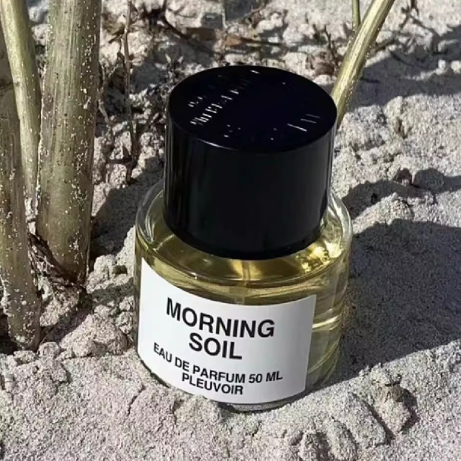 pleuvoir香水jennie同款