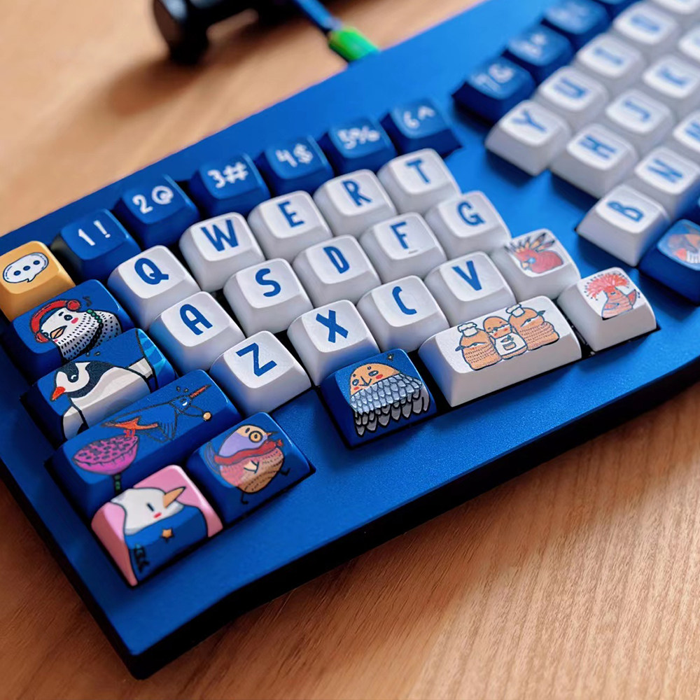 百鸟朝凤 / 蓝色呆萌机械键盘个性创意键帽pbt五面kca原厂xda定制