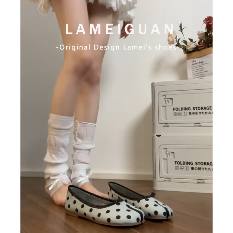 法式设计感灰白色分趾波点芭蕾舞鞋女春2026新款甜美浅口平底单鞋,女鞋,浅口单鞋,淘宝优惠券,粉丝福利购,淘宝优惠卷