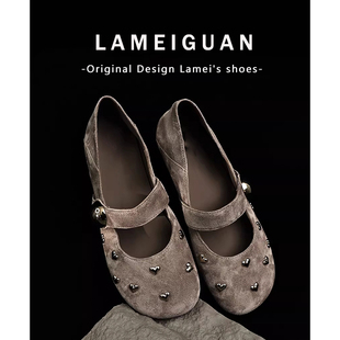 复古咖色爱心铆钉扣带玛丽珍鞋女春2026新款圆头平底浅口芭蕾单鞋