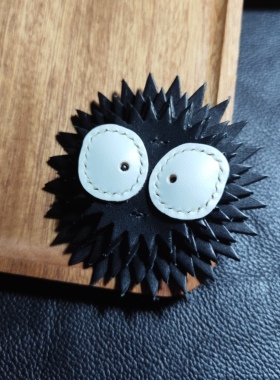 手工皮具挂件真皮包挂件高级感煤球