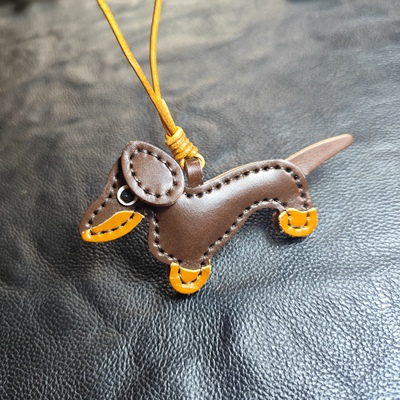 手工皮具挂件真皮包挂件高级感腊肠狗