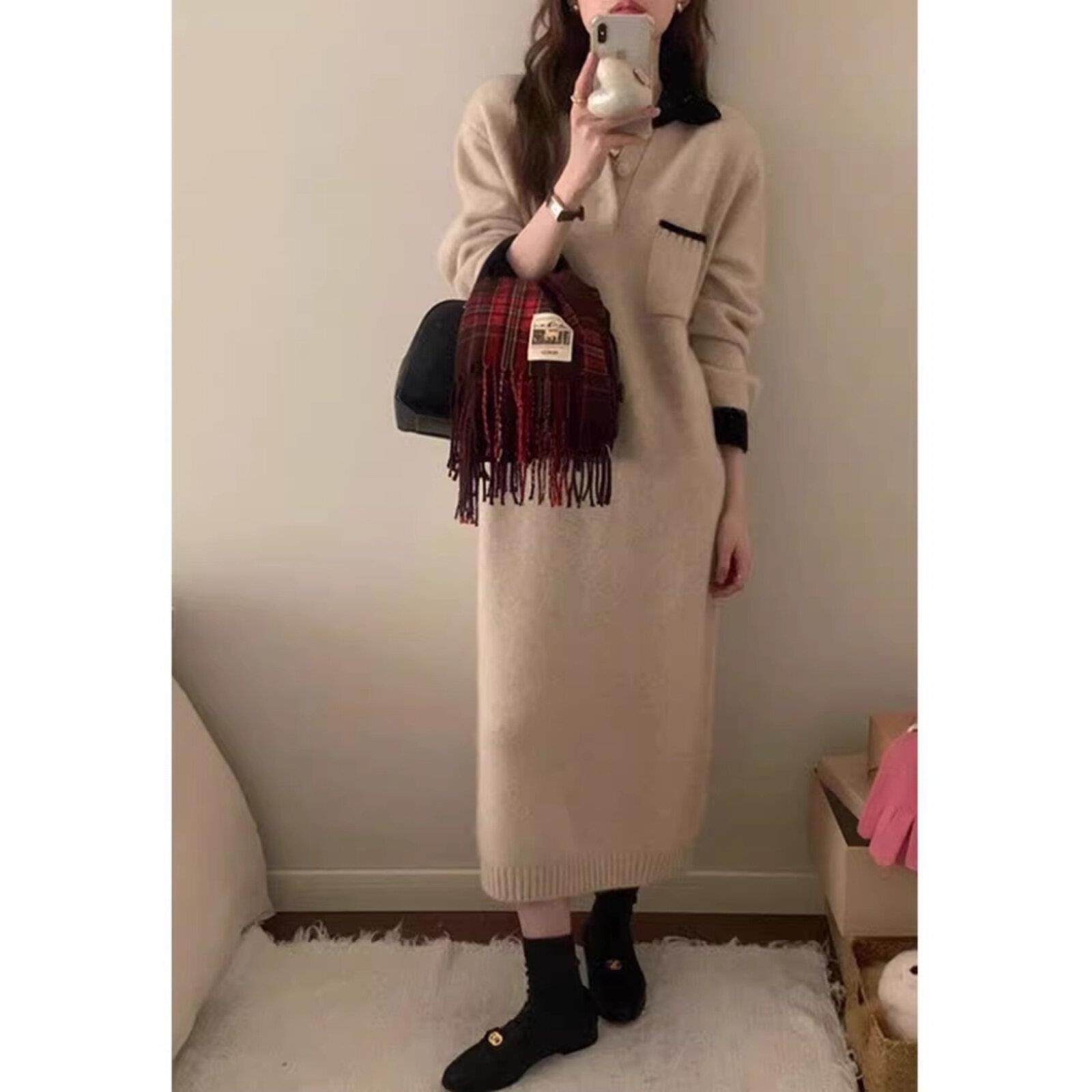 欧洲站秋冬新款法式轻奢慵懒风翻领撞色时尚百搭宽松针织连衣裙女