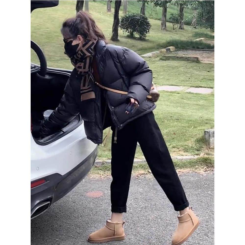 法国罗杰莫克斯黑色短羽绒服妇女娇小加厚白色鸭羽绒服新