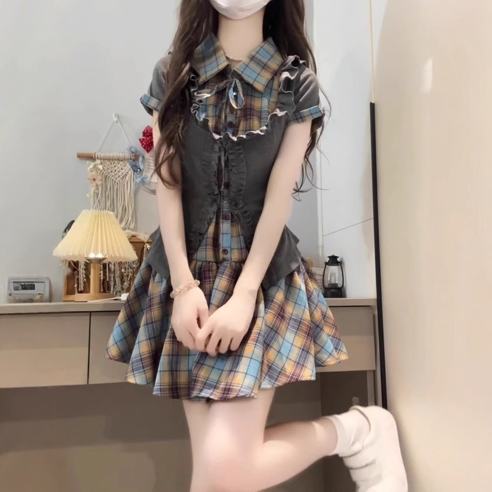 法式学院风蓝色格纹连衣裙子女夏季2025新款气质辣妹收腰短裙套装
