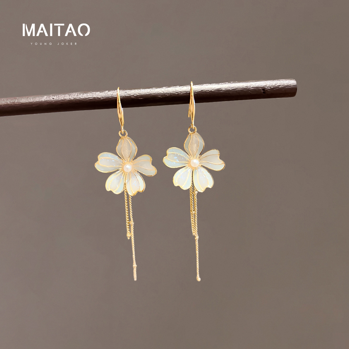 适合夏天的花朵独特耳环2025新款爆款高级感耳饰女新中式轻奢圆脸