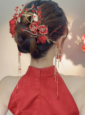 新娘秀禾头饰2023新款红色中式简约大气高级凤冠流苏结婚重工婚礼