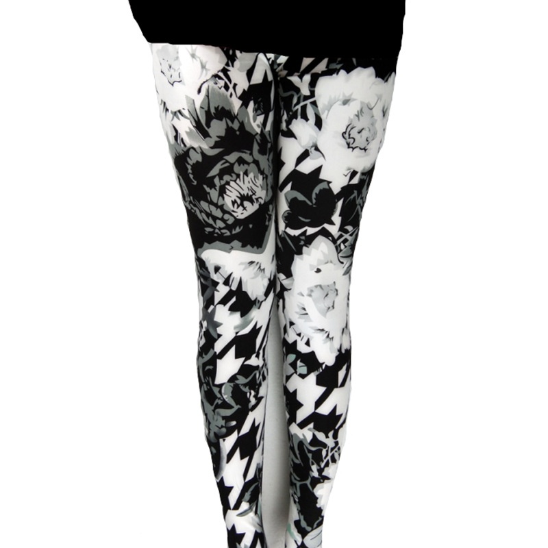 2025新款千鸟格显瘦秋季牛奶丝弹力小脚九分打底裤女薄款潮流百搭