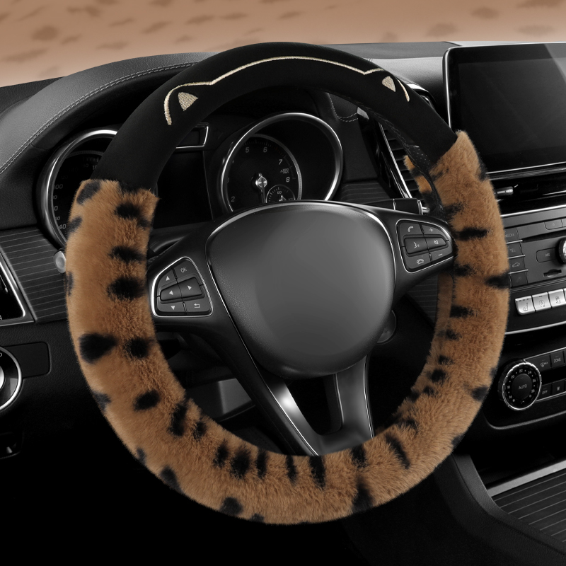 网红女神汽车方向盘套冬季毛绒女士可爱通用把套防滑车内改装饰品
