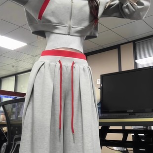 早秋穿搭一整套 女2025新款 秋日巨好看 两件套灰色运动风卫衣套装