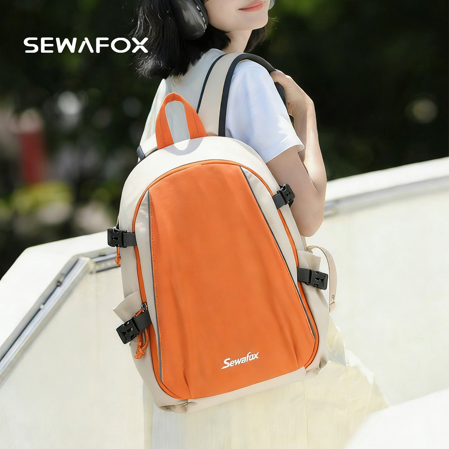 轻便大容量双肩包男出差通勤背包女户外旅行包防水运动书包电脑包,箱包皮具/热销女包/男包,双肩背包,淘宝优惠券,粉丝福利购,淘宝优惠卷