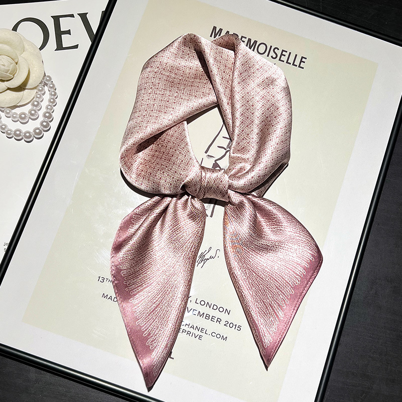 粉色真丝桑蚕丝小方巾丝巾女护颈系脖围脖子丝绸搭配衬衫薄围巾70