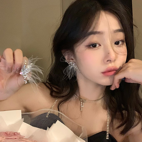 超仙森系蝴蝶羽毛耳环女2026新款潮甜美白色耳钉精灵独特设计耳饰