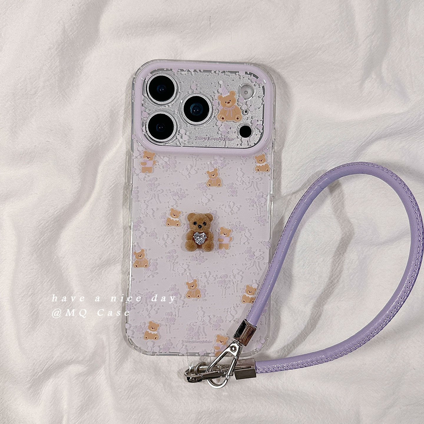 ins紫色碎花立体小熊适用苹果17手机壳iPhone17Promax新款16高级感15保护套13硅胶14防摔全包腕带挂绳女款软