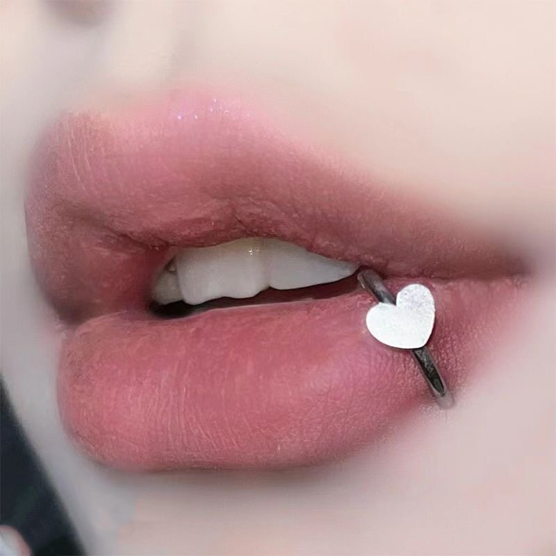 墨刺研究室 爱心无缝闭合环唇环耳骨钉唇钉钛钢辣妹甜酷穿刺饰品
