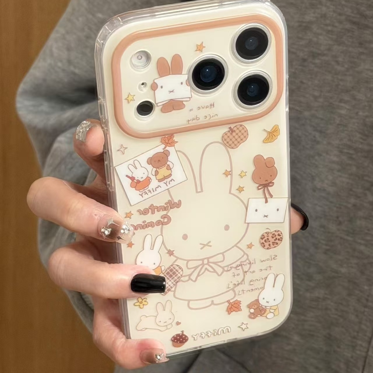 秋冬棕色枫叶线条米菲兔适用iPhone17promax手机壳15新款17pro网红女款13创意全包防摔16pro超好看17保护套