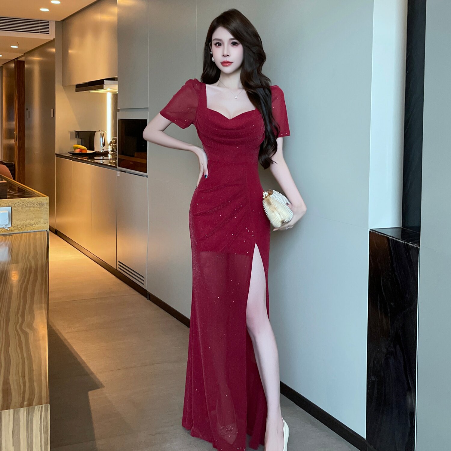 纯欲晚礼服轻奢高级感性感开叉带袖气质红宴会主持走秀直播连衣裙
