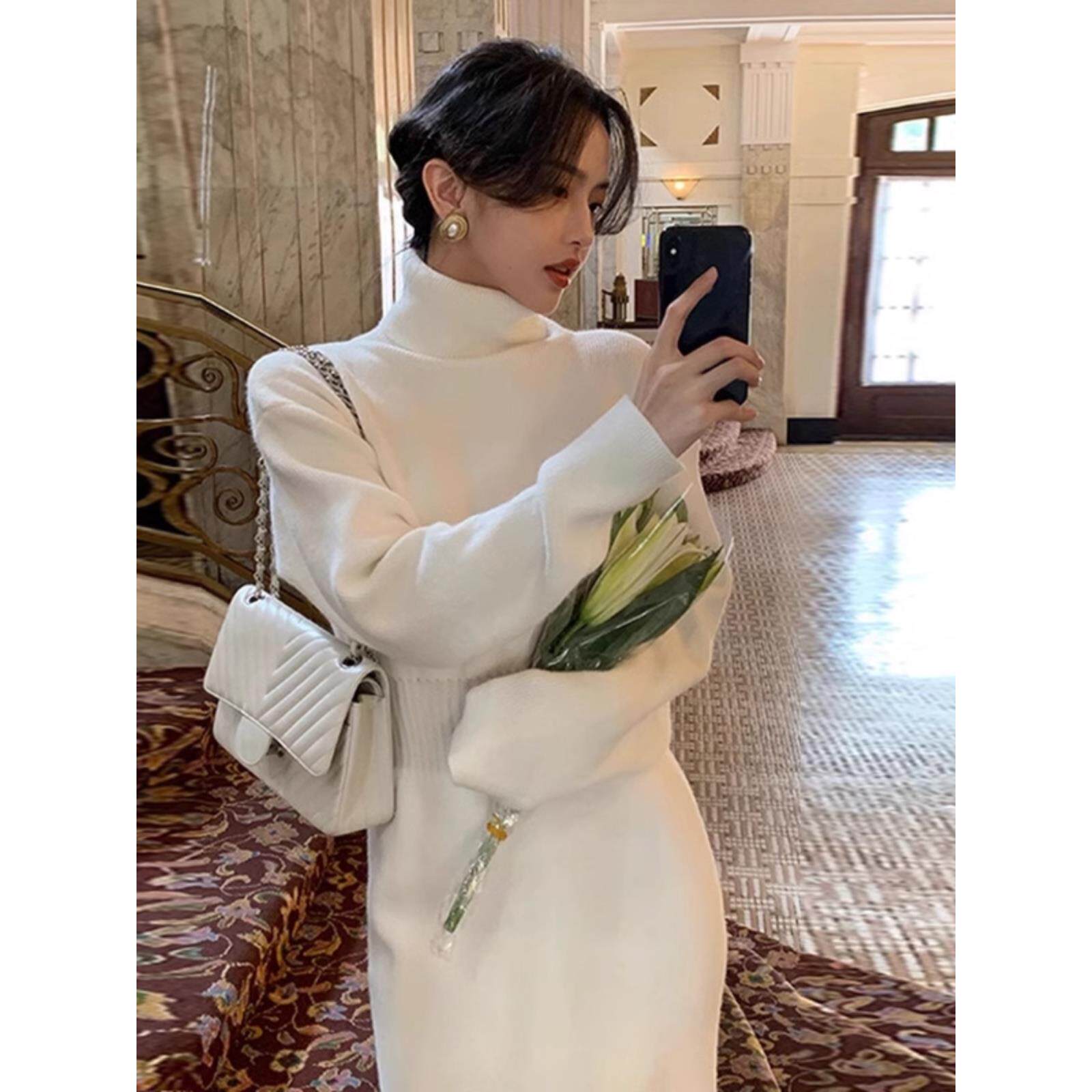 欧洲站秋季女装2024新款法式高级感高领毛衣裙白色针织打底连衣裙