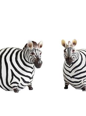 现货北欧树脂工艺品情侣胖斑纹马家居装饰品客厅书桌摆件厂家直供