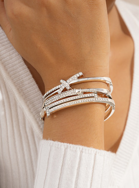 欧美镶钻钉子十字架圆形卡扣手镯