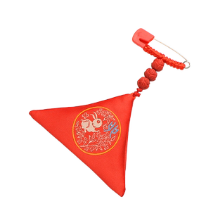 十二生肖本命年护身符天然纯朱砂吊坠太岁锦囊挂件婴儿童原石粉包