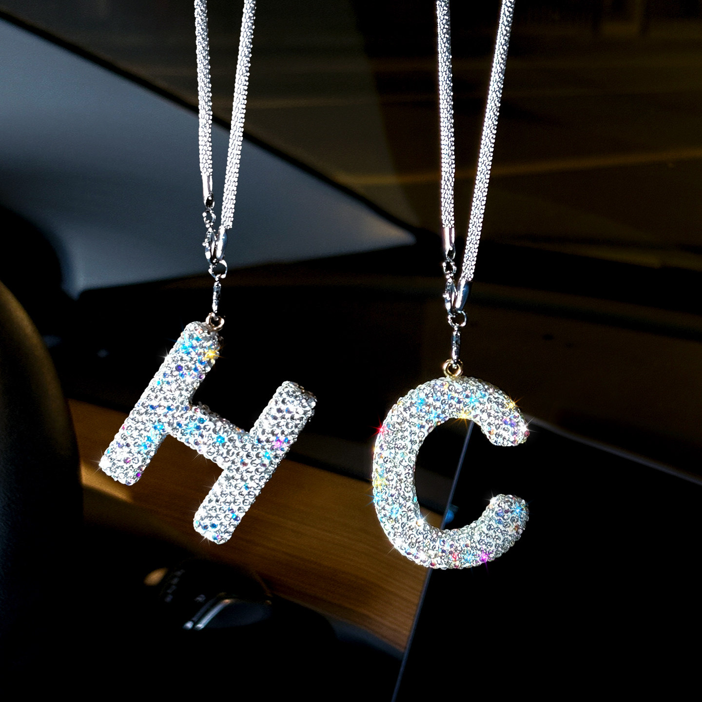 镶钻26英文字母车载挂件女高级感水钻汽车后视镜挂饰车内装饰吊坠,汽车用品/电子/清洗/改装,车挂,淘宝优惠券,粉丝福利购,淘宝优惠卷