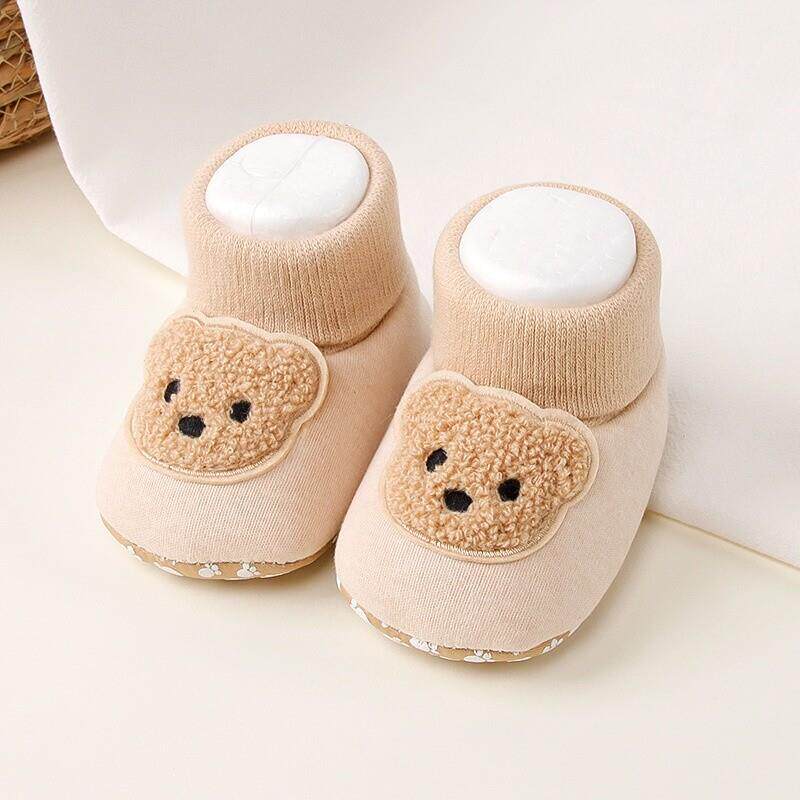 初生婴儿鞋袜0到6个月小月龄室内地板袜儿童男女宝宝袜子鞋秋冬款