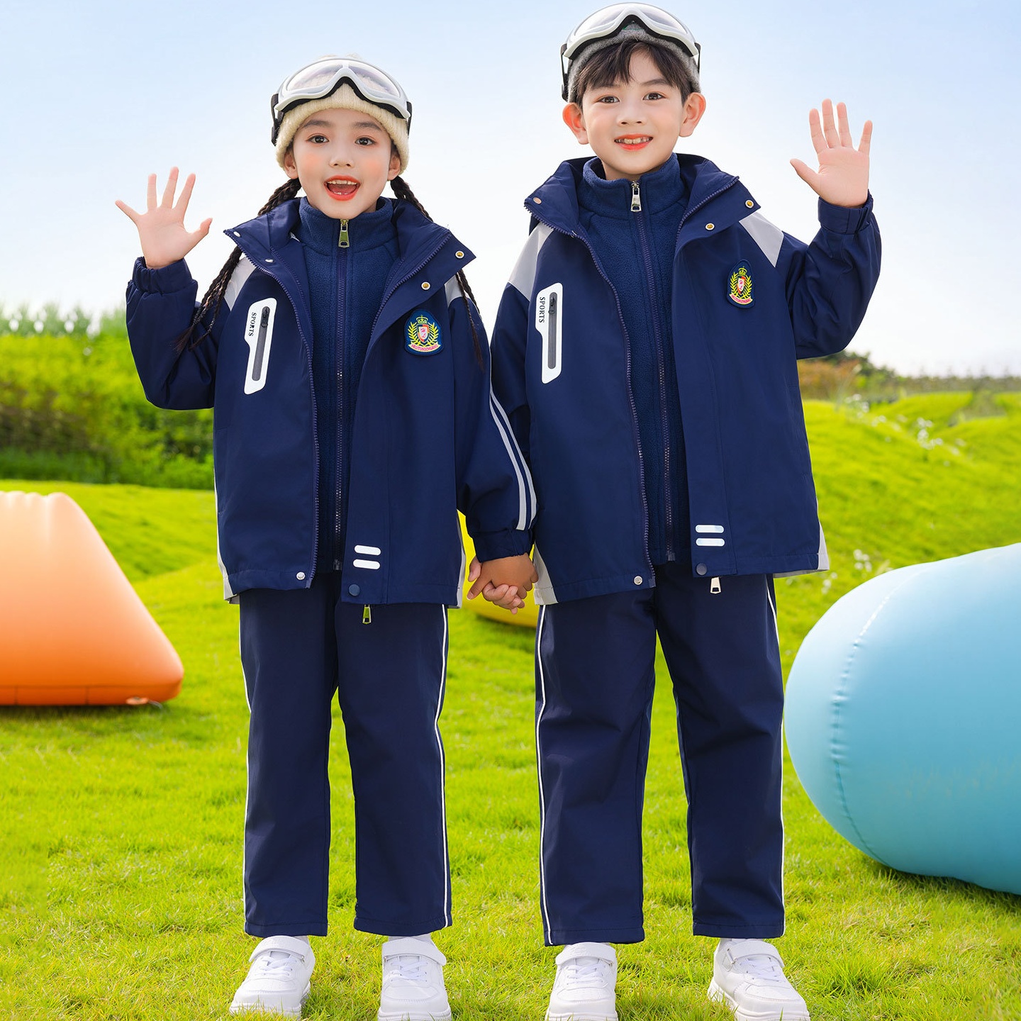 冲锋衣套装儿童班服一年级三件套幼儿园园服2025年小学生校服防水