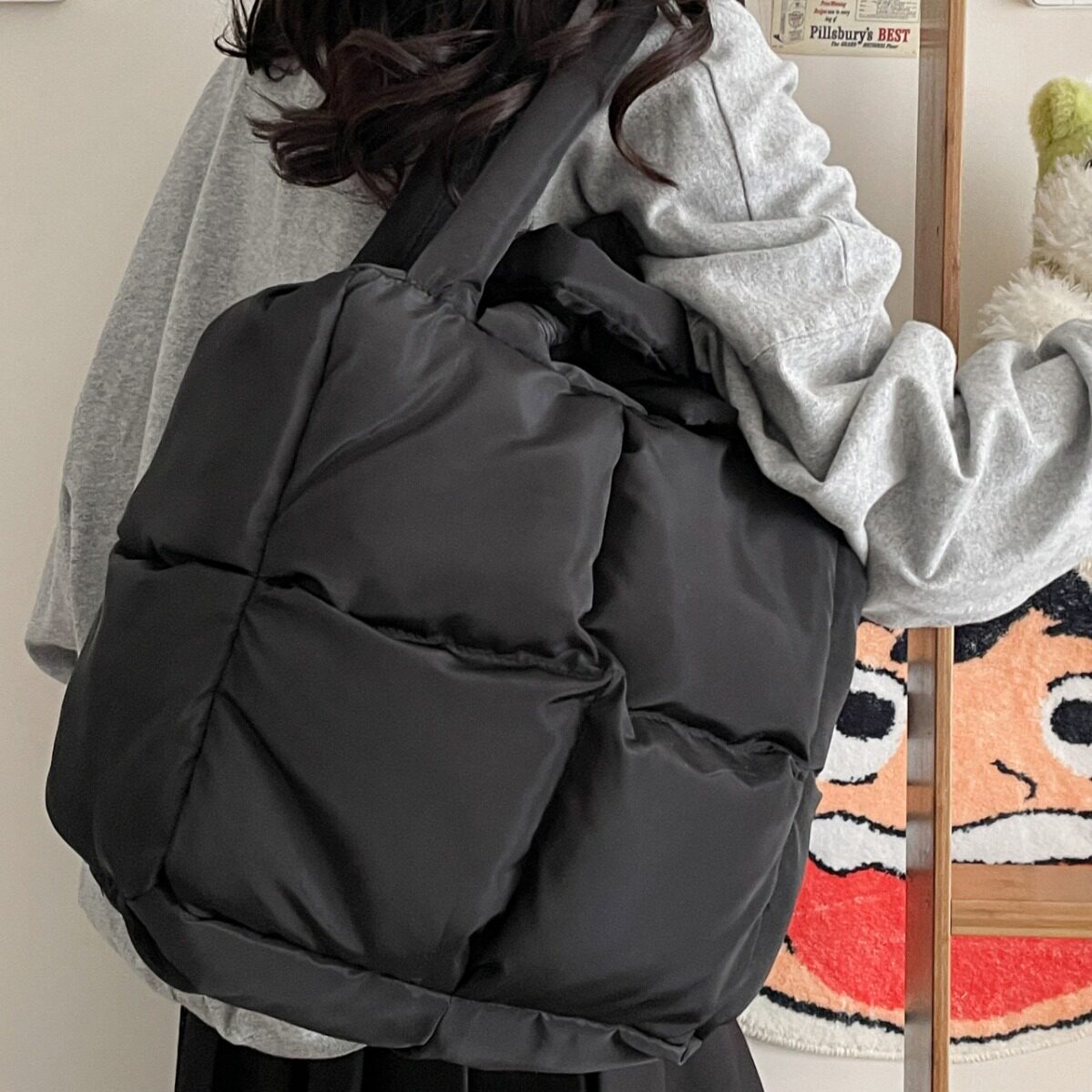 羽绒包跨境棉服女包ins风简约填棉太空包柔软方格填充单肩手提包