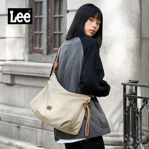 Lee轻便百搭斜挎包男女同款