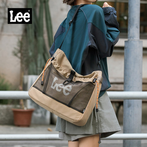 Lee新款轻便斜挎包女户外机能