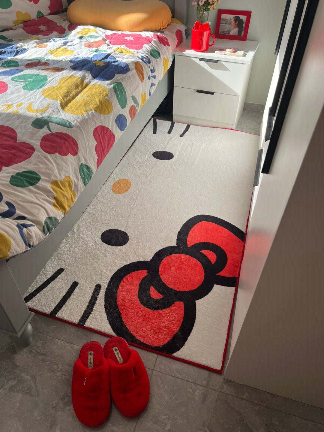 HelloKitty卧室床边毯客厅飘窗毯公主房地毯长条毯脚垫卡通地垫