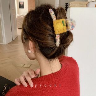 preeKr可爱水果毛毡抓夹大号鲨鱼夹2023新款发抓夹发卡发饰后脑勺