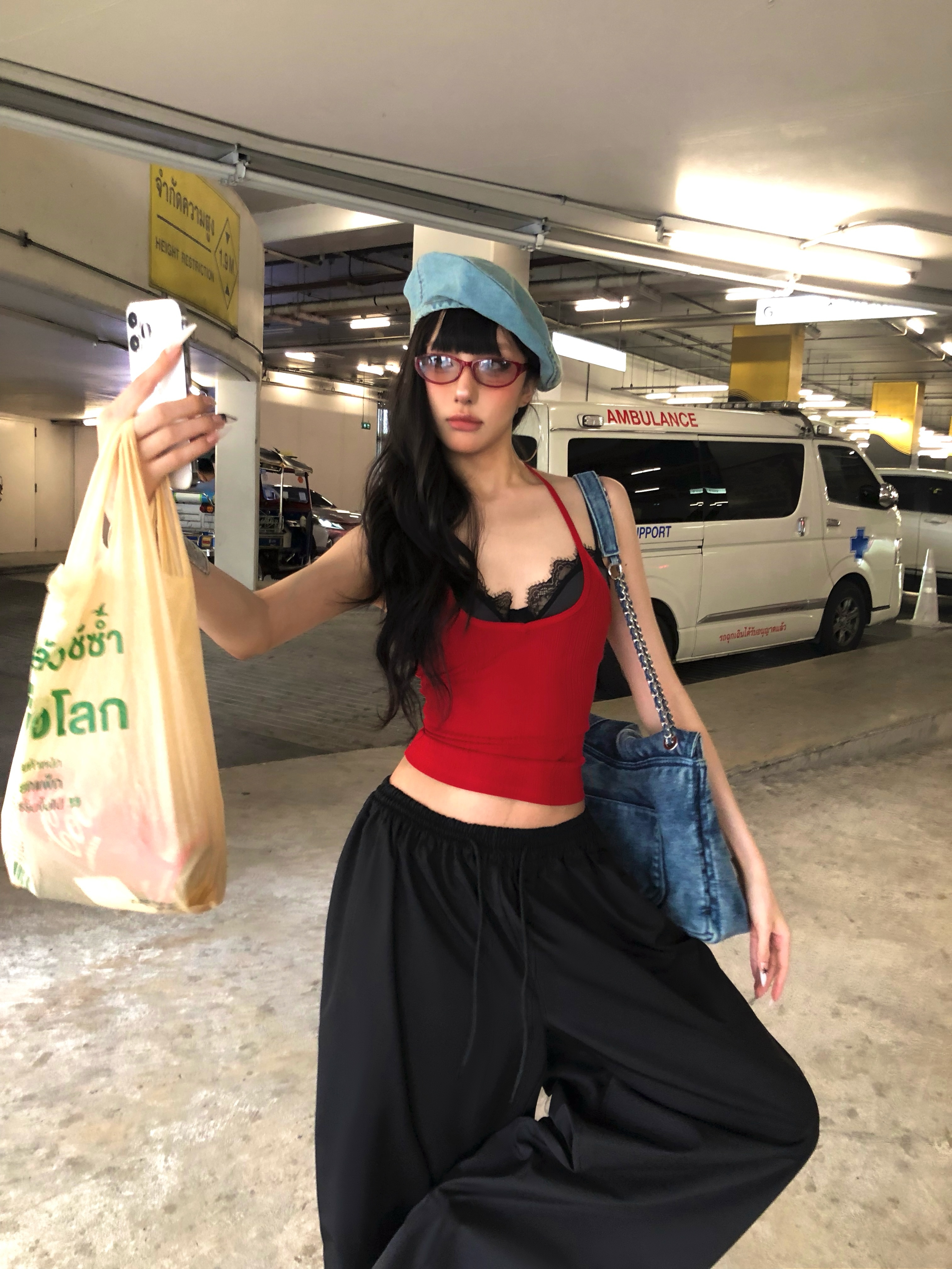 Se flatter 心动叠穿 微透挂脖背心低领口弹力针织冰丝条纹