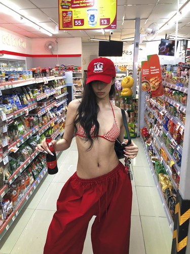 Se flatter 美式复古红色格子比基尼挂脖背心女辣妹性感露脐短款