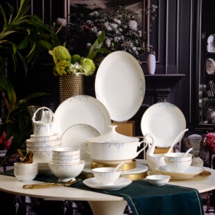 晋宝源如沐春风50头骨瓷餐具套装中式家用送礼碗盘碟餐具套装礼盒