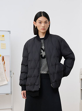 MIIWII末未25冬黑色圆领百搭短款外套菱格纹绗缝羽绒服女R254118