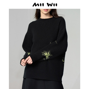 末未MIIWII23冬黑色提黄绿花厚针织开衫 清仓 X234508女士 断码