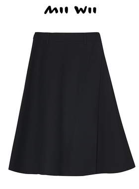 【断码清仓】末未MIIWII23秋黑色光洁半裙小黑裙女Q233288